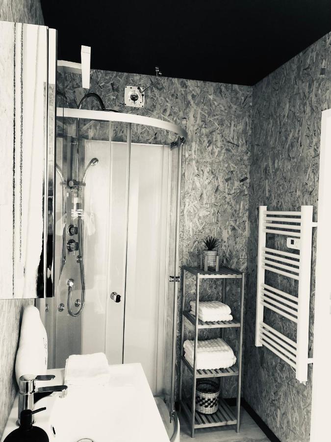 Mini Love Room Jacuzzi Privatif Urimenil Luaran gambar