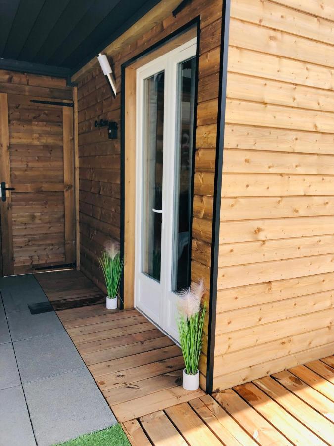 Mini Love Room Jacuzzi Privatif Urimenil Luaran gambar